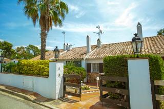 Semi detached house in Montgoda