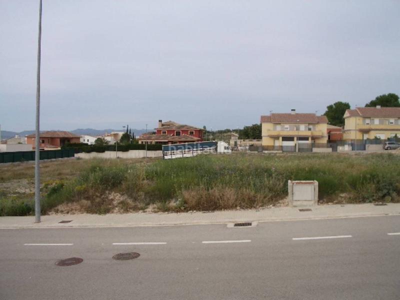 Foto 5fbb0f7f-4f5a-4cc3-a43f-c0b07852576f. Terreno residenziale in Montaverner