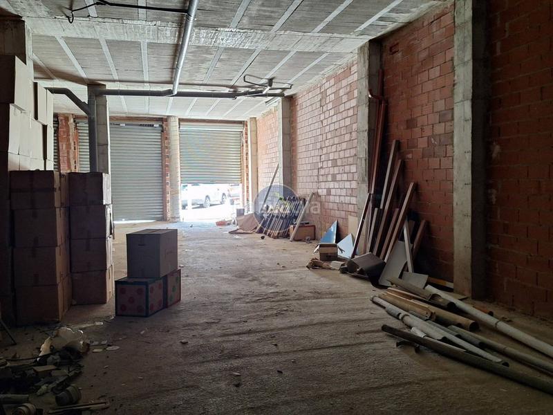 Foto 25d10d7c-4434-44c1-b90d-e9a39c0923e6. Lloguer local comercial a Olleria (l´)