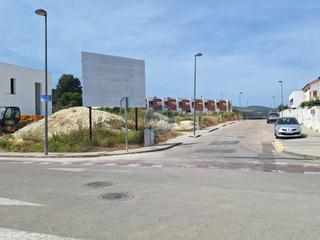 Terreny residencial  Pintor francisco ridaura. Solar en venta en albaida