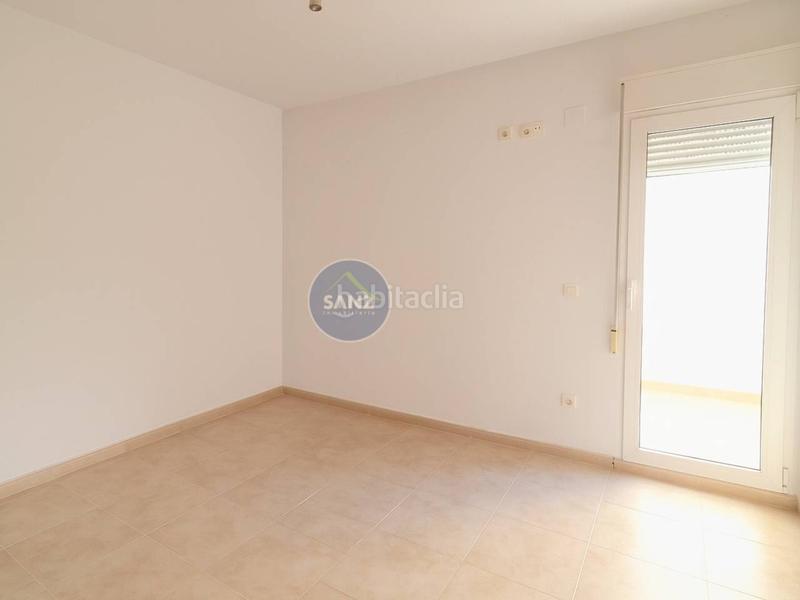 Foto 1b379983-b778-4091-b484-082d2a33db1c. Piso  a la venta en zona tranquila en Benigànim