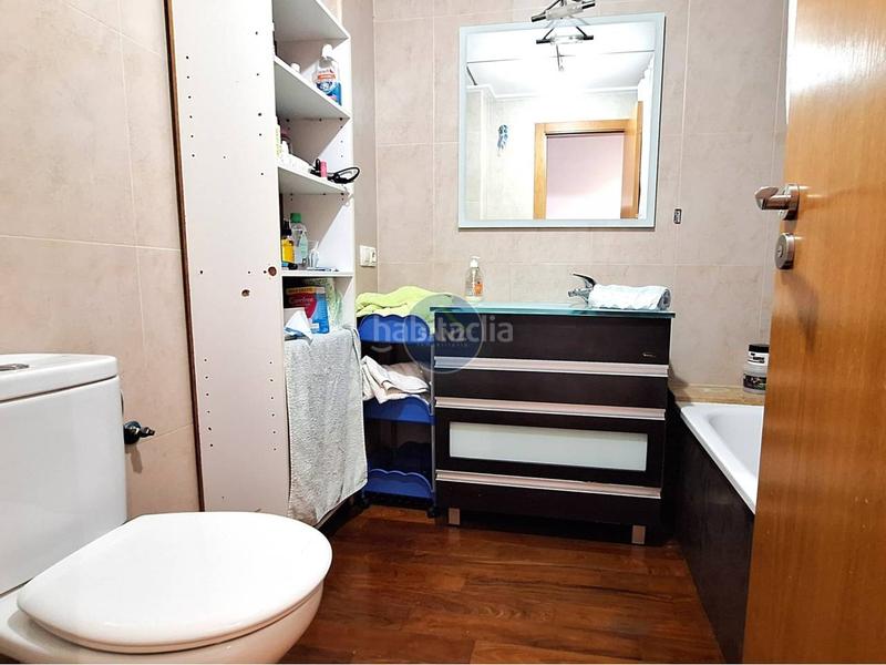Foto 2050383f-a3c0-493e-9984-b9a38363f236. Piso  a la venta en zona tranquila en Benigànim