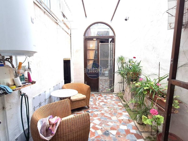 Foto 5fa0ea2c-62bd-46a9-890d-c1fc315aead0. Local comercial a Centro Ontinyent