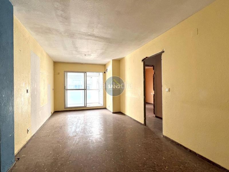 Foto fd8ecb5e-5282-462a-8e1c-7a05ca7dcb2e. Piso  económico a la venta en lolleria en Olleria (l´)
