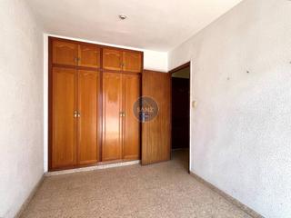 Appartamento  Diputación provincial. Piso económico a la venta en lolleria