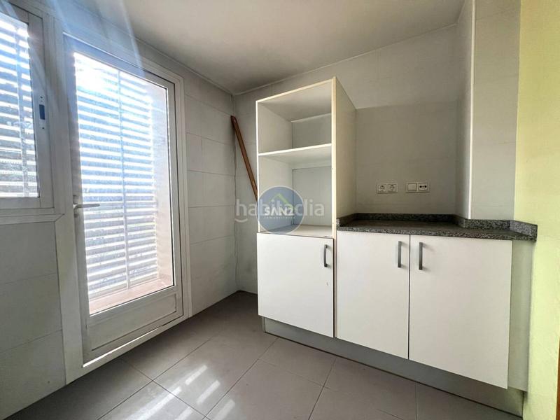 Foto 2ab4f120-fb59-4577-b11d-5a715202b53f. Pis amb aparcament a Olleria (l´)