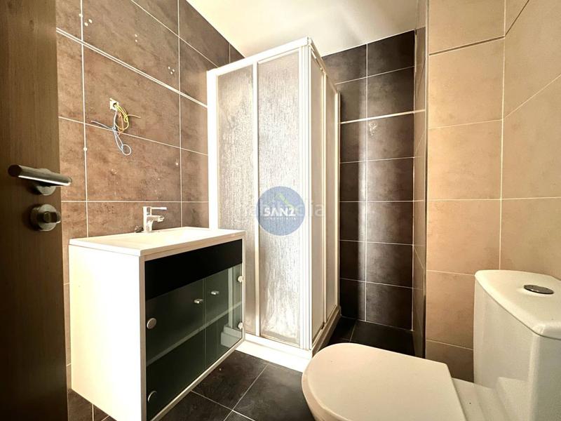 Foto dcd5f27c-90f4-46f0-a859-41086dcd4b9d. Pis amb aparcament a Olleria (l´)