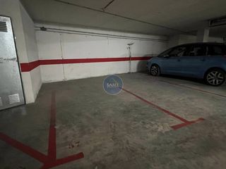 Aparcament cotxe a Calle Miguel de Cervantes