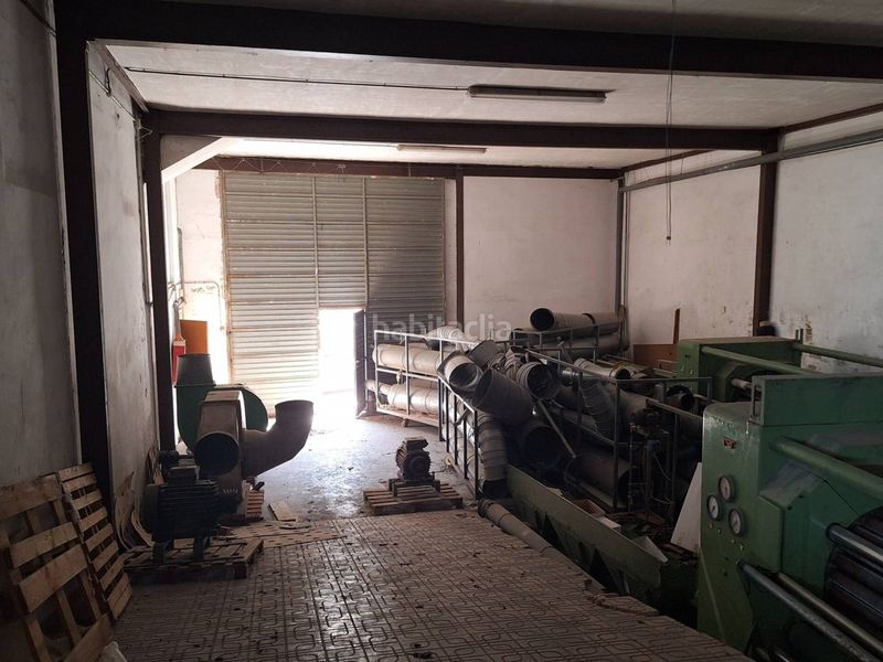 Foto 8928e9e6-4c53-4d7f-b83f-d88e42c2df49. Nau industrial a Agullent