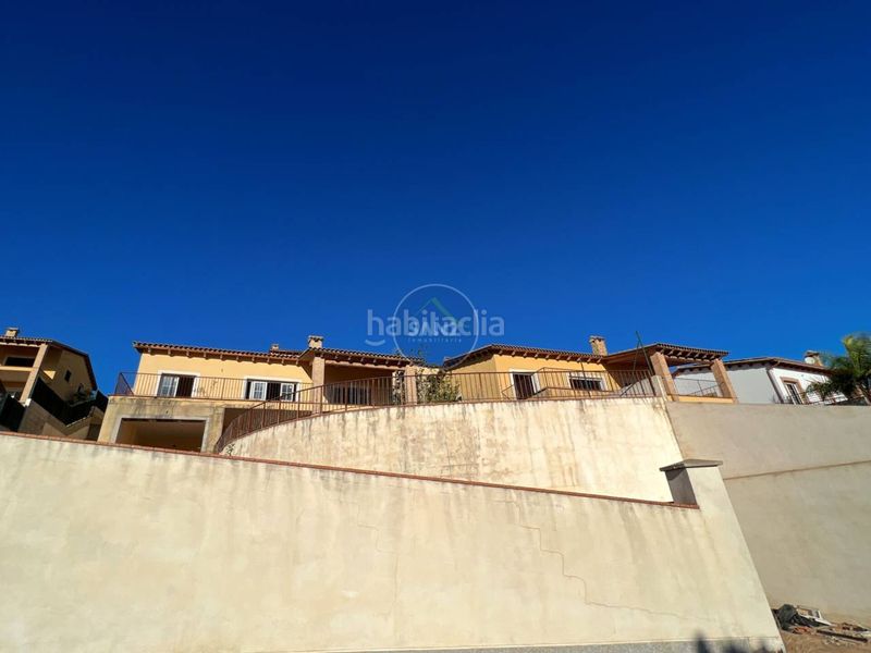 Foto 983975ab-786d-4bc7-a996-05fac38e916b. Xalet amb piscina a Énova (l´)
