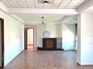 Etagenwohnung  Plaza glorieta. Piso a la venta en la llosa de ranes