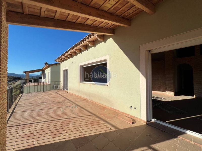 Foto 0e500c19-3a3e-49c1-8348-fd239146ad61. Xalet amb piscina a Énova (l´)