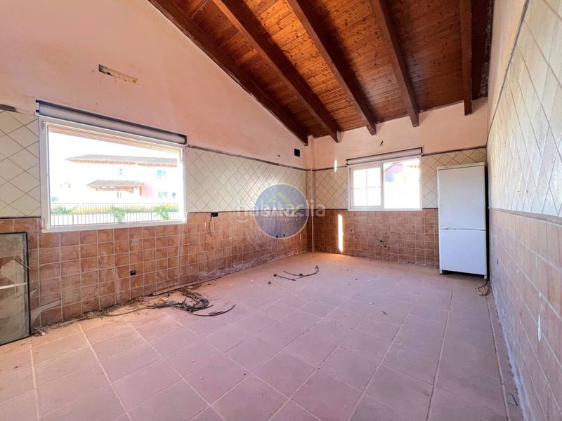Foto 59bb7be0-8822-47cc-9324-44aa83936ba3. Xalet amb piscina a Énova (l´)