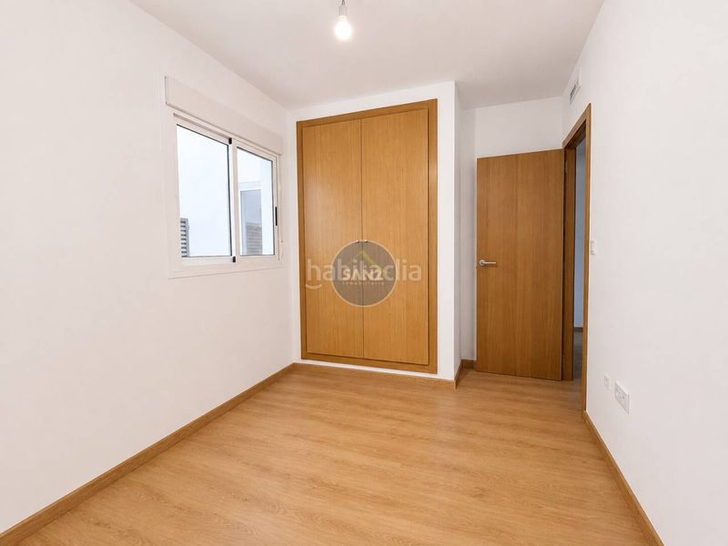 Foto e9ff0280-6d93-4984-963b-ee68781216a4. Pis amb aparcament a Olleria (l´)