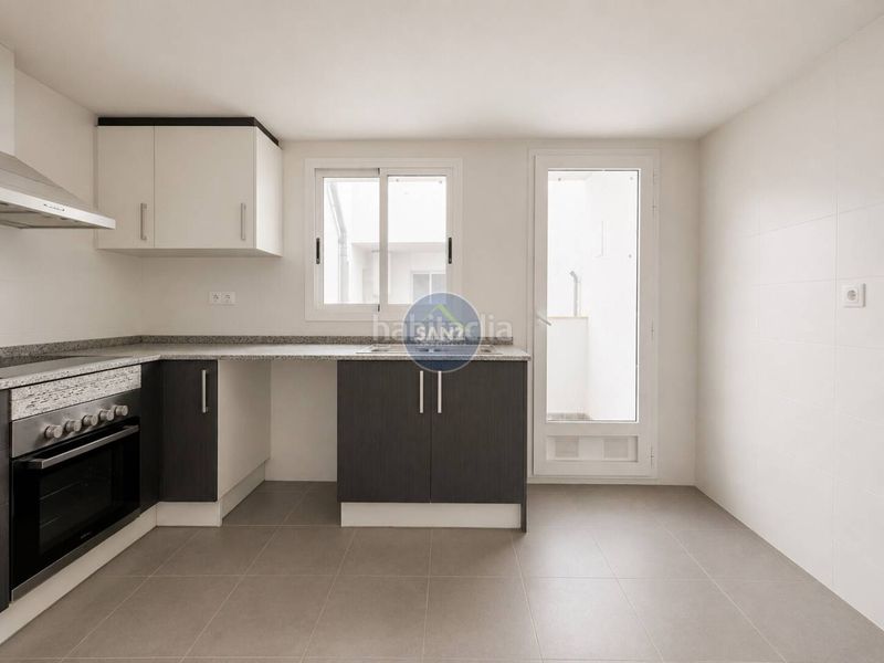 Foto 0f1038ec-85aa-4949-b35c-ebfaa4c8c050. Pis amb aparcament a Olleria (l´)