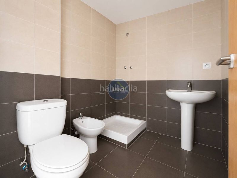 Foto 4d5fa02c-20d0-4ef6-a206-98da57eeb1f6. Pis amb aparcament a Olleria (l´)