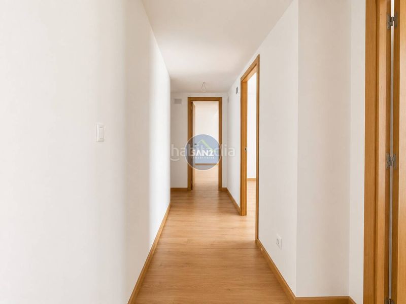 Foto d272bd32-ef3d-4709-bec0-dfd97511dcfe. Pis amb aparcament a Olleria (l´)
