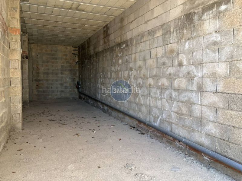 Foto 0bace075-3682-49fc-a629-bc2db66f3c0d. Xalet amb aparcament piscina a Énova (l´)