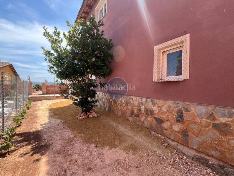 Foto 0e9814a1-8196-4f3b-bce4-3369eb1efea0. Xalet amb aparcament piscina a Énova (l´)