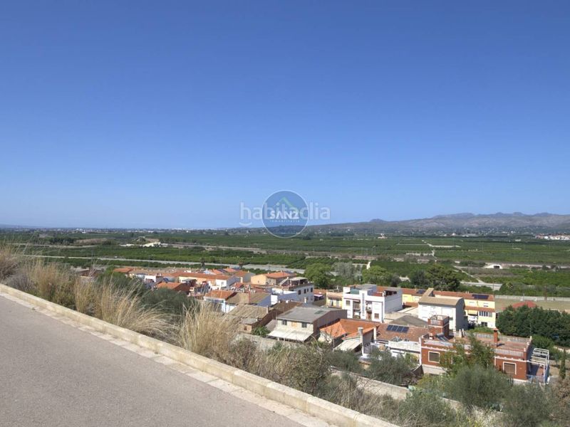 Foto a2e05017-4f50-49ee-8361-cdf6c3553a0f. Xalet amb aparcament piscina a Énova (l´)