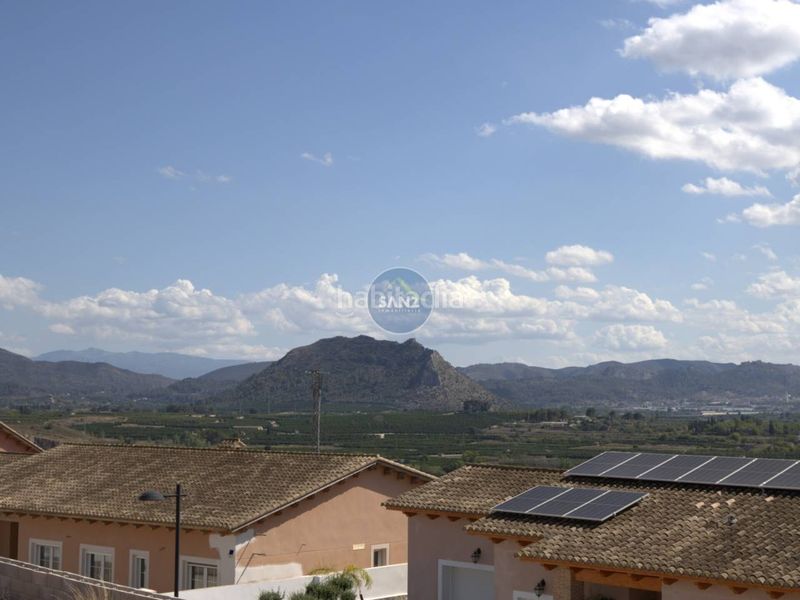 Foto e17da6f5-9b82-405b-baa7-71cef8f1bc6f. Xalet amb aparcament piscina a Énova (l´)