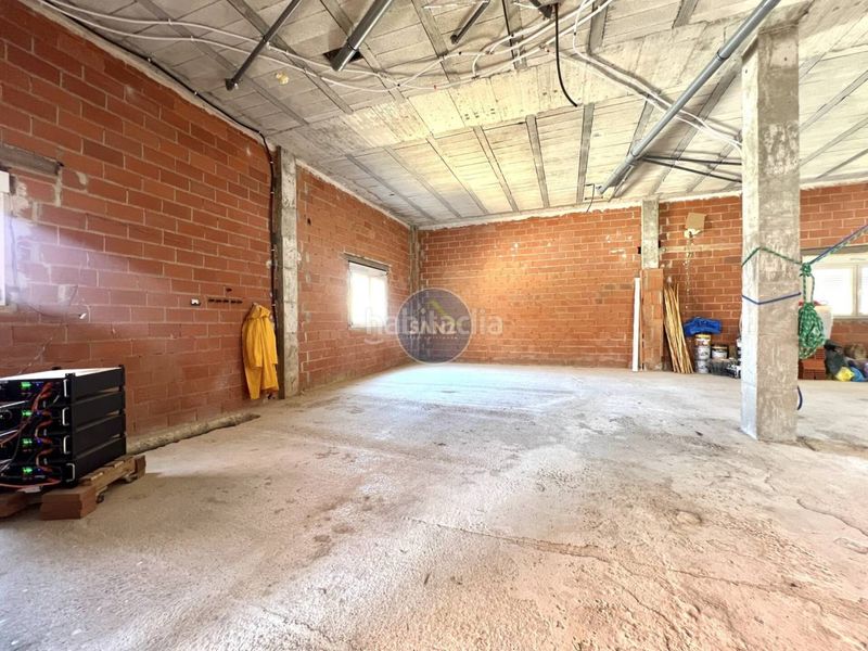 Foto f3505bf7-163d-444f-86d3-0b41960b2d5c. Xalet amb aparcament piscina a Énova (l´)