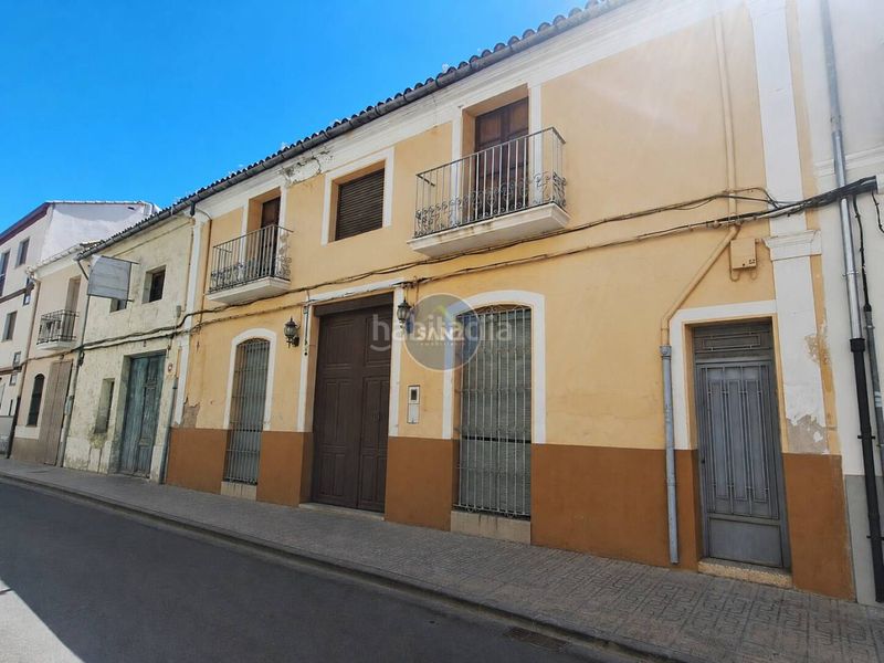 Foto e716d7bc-3f15-49f0-bcd1-dd27ff654c50. Casa  a la venta en Canals