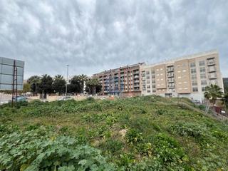 Terreny residencial  Ausiàs march. Solar a la venta en la zona del parque beat ferreres en lolleria