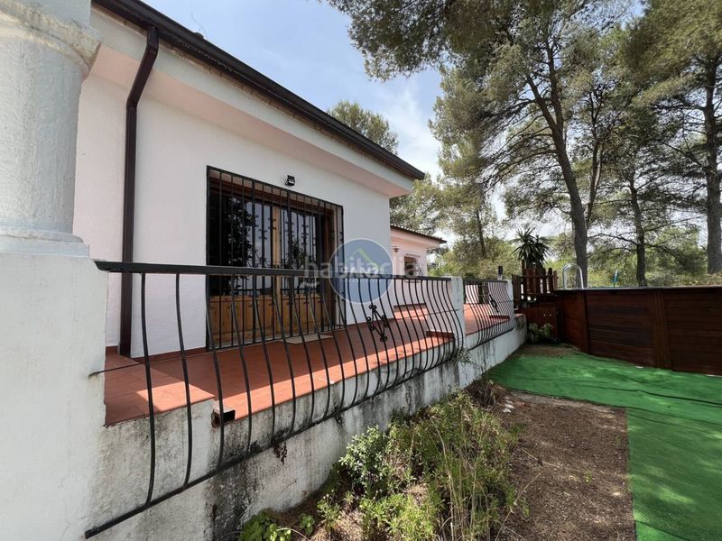 Foto 56305efe-a98d-4b18-9500-0ce5e2fc22d6. Xalet amb aparcament piscina a Agullent