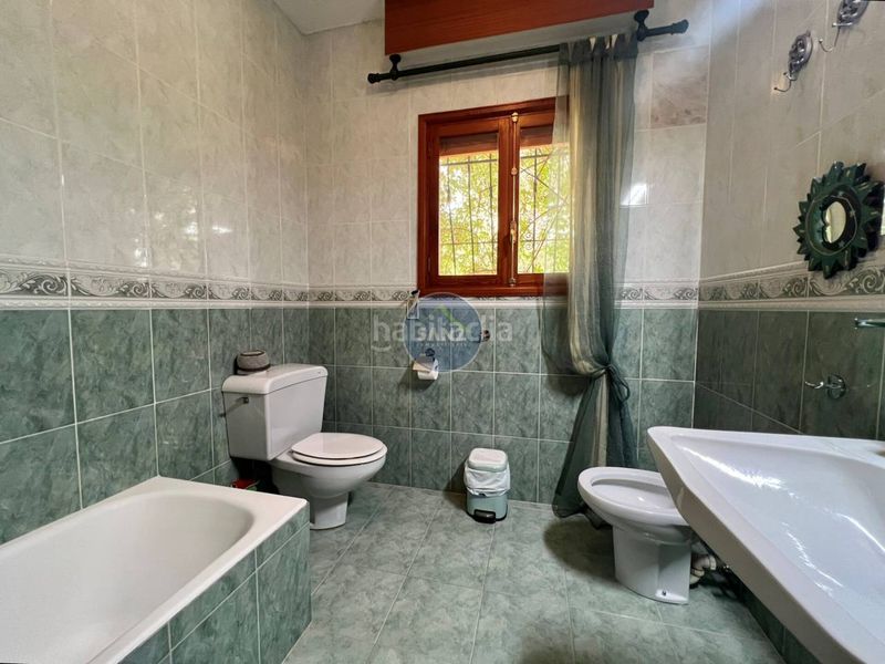 Foto 60a027bb-d199-45b2-92f1-a7b8b7ab8ae8. Xalet amb aparcament piscina a Agullent