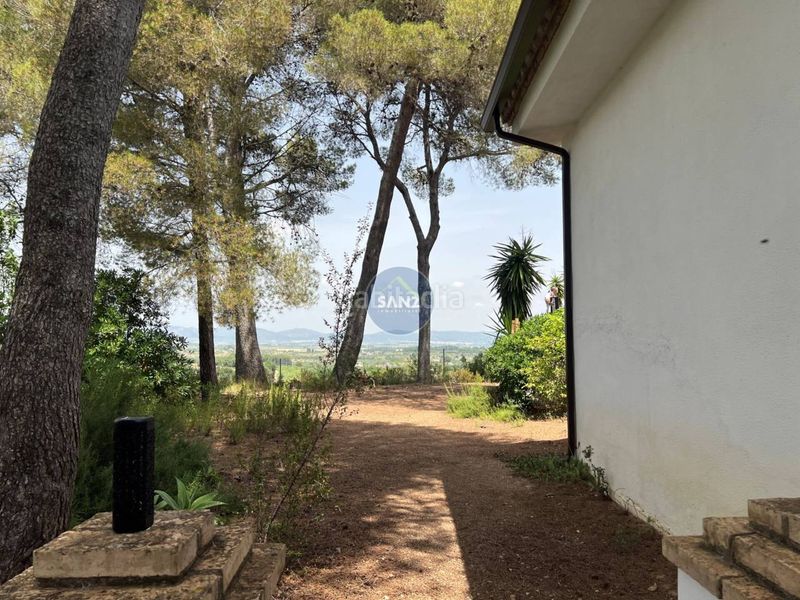 Foto d98b1f63-be8d-474d-acda-43bbc2c1ec2b. Xalet amb aparcament piscina a Agullent