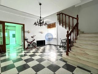 House  Avenida diputación provincial. Casa a la venta en lolleria