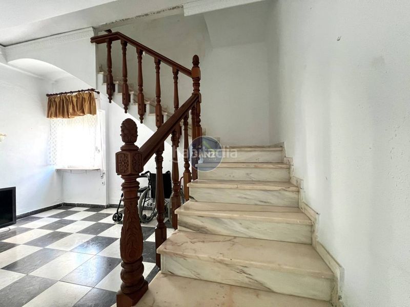 Foto 37e93f91-fe5d-4513-a124-04ffbe7ed4c0. Casa amb aparcament a Olleria (l´)