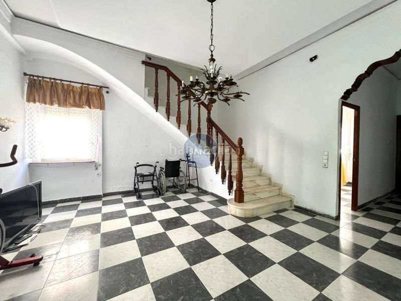 Foto c285898e-f8db-4e94-9913-3807bc5f9afe. Casa amb aparcament a Olleria (l´)