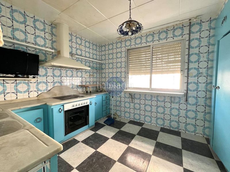 Foto d270b6f9-9e18-44f9-a435-4114b2e8e7ba. Casa amb aparcament a Olleria (l´)