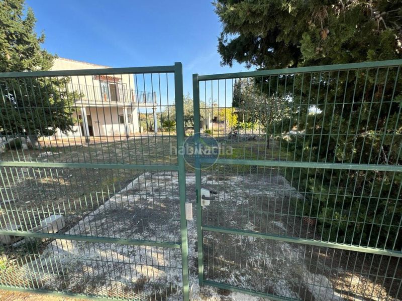 Foto 15c43d7d-cc73-49b8-9679-09cc33516bf1. Chalet  a la venta en el en Palomar