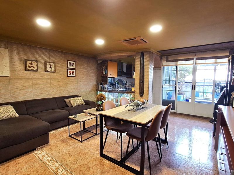 Foto 2663eef2-c7c5-42aa-b50b-6a2e586b7155. Piso  con terraza con jacuzzi en lolleria en Olleria (l´)