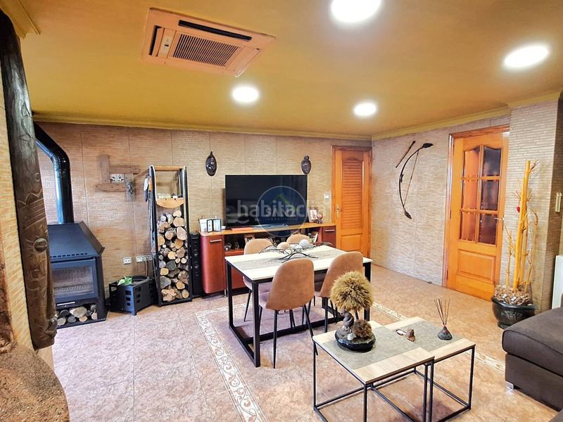 Foto 3cd4c17a-efa8-4998-a81c-1964a02f6d93. Piso  con terraza con jacuzzi en lolleria en Olleria (l´)