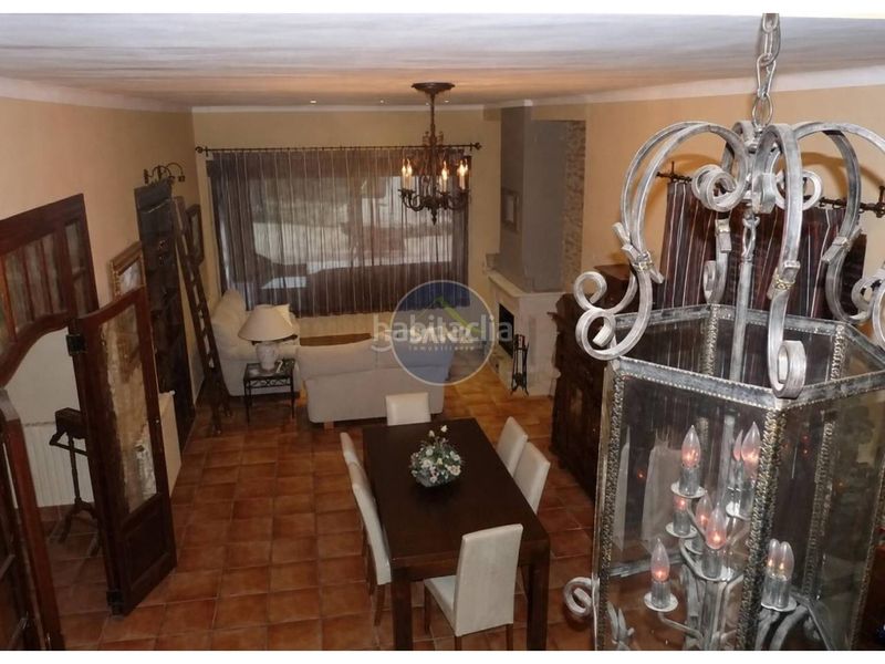 Foto c5ae8caf-f3f1-4631-b785-b5885b4d1bee. Chalet  a la venta en Bufali