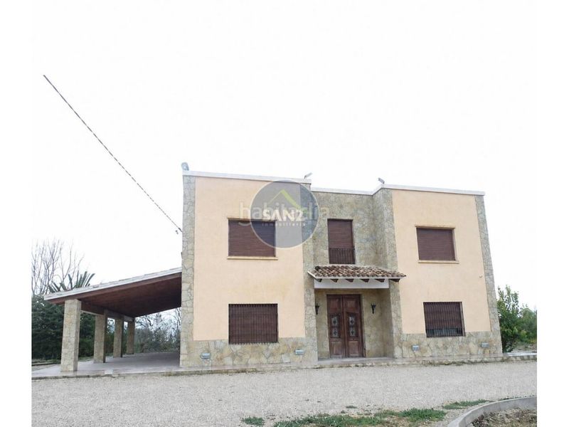 Foto cfbc8637-dd9b-4237-b9c6-4172ee90ba95. Chalet  a la venta en Bufali