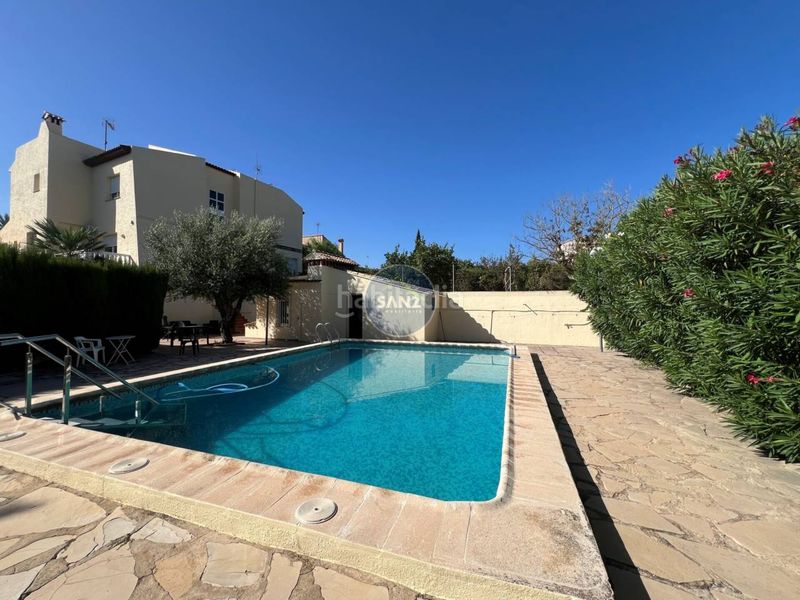 Foto 60a9814e-7ab5-42d6-807b-ed3b22bca967. Casa amb calefacció aparcament piscina a Olleria (l´)