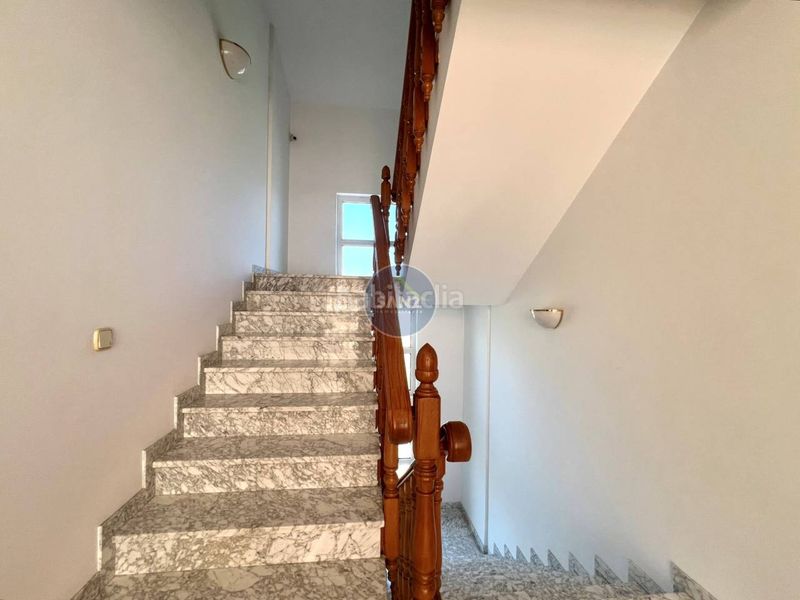 Foto c9bafe31-d543-4f9e-b571-1637c50d89b7. Casa amb calefacció aparcament piscina a Olleria (l´)