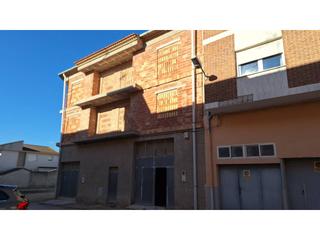 Pis  Albaida. Edificio diafano para cuatro viviendas y dos locales