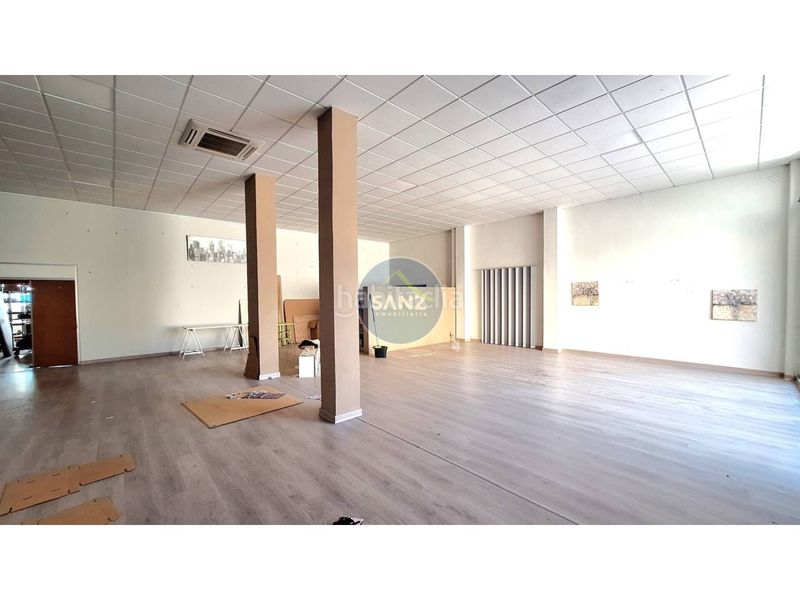 Foto b05b1eea-1f4c-4a92-815c-db9138bb88e5. Location local commercial dans Olleria (l´)