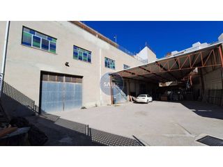 Lloguer Local Comercial  Calle miguel de cervantes. Amplio almacén en alquiler en lolleria