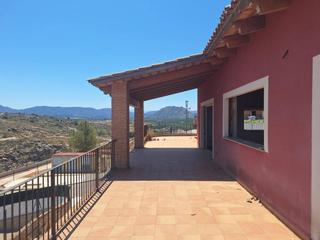 Edifici  Besana. Lote de 11 chalets con parcela privada y 2 parcelas por edificar