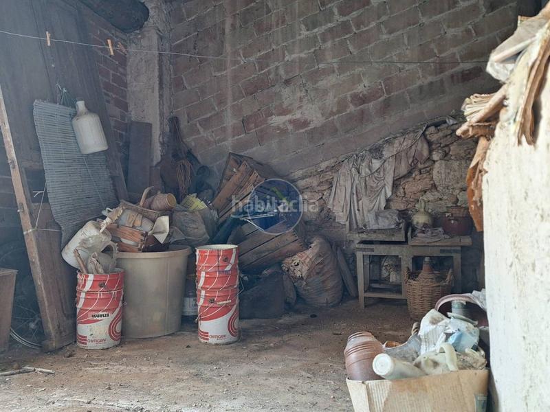 Foto bb9ae8d9-b8bb-46de-8adb-7155daf2c131. Casa  en ruinas en Montaverner