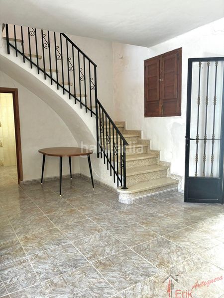 Foto 1a8d07c8-4ca4-4c42-a599-eaf5e26f81b0. Casa adossada a Centro Antequera