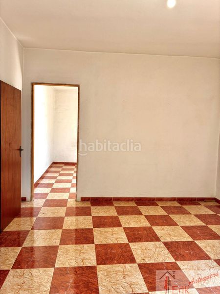 Foto 43da4c1b-1621-4496-a206-ec141bcf5f01. Casa adossada a Centro Antequera