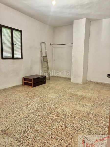 Foto faf0bc50-50fb-427d-9765-3cfbb81c294d. Casa adossada a Centro Antequera